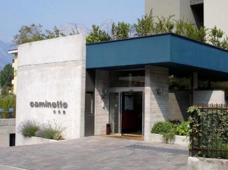 Albergo Al Caminetto Torbole Sul Garda Exterior foto