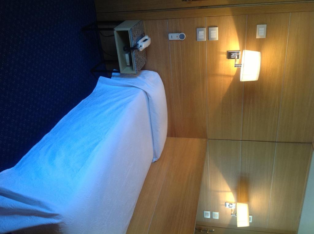 Albergo Al Caminetto Torbole Sul Garda Quarto foto